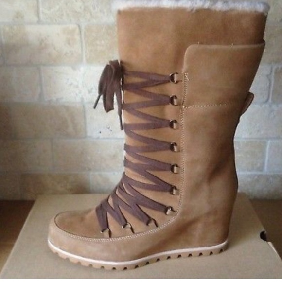 SOLD SOLD SOLD SOLD SOLD SOLD ....Ugg Mason boots - Picture 3 of 3